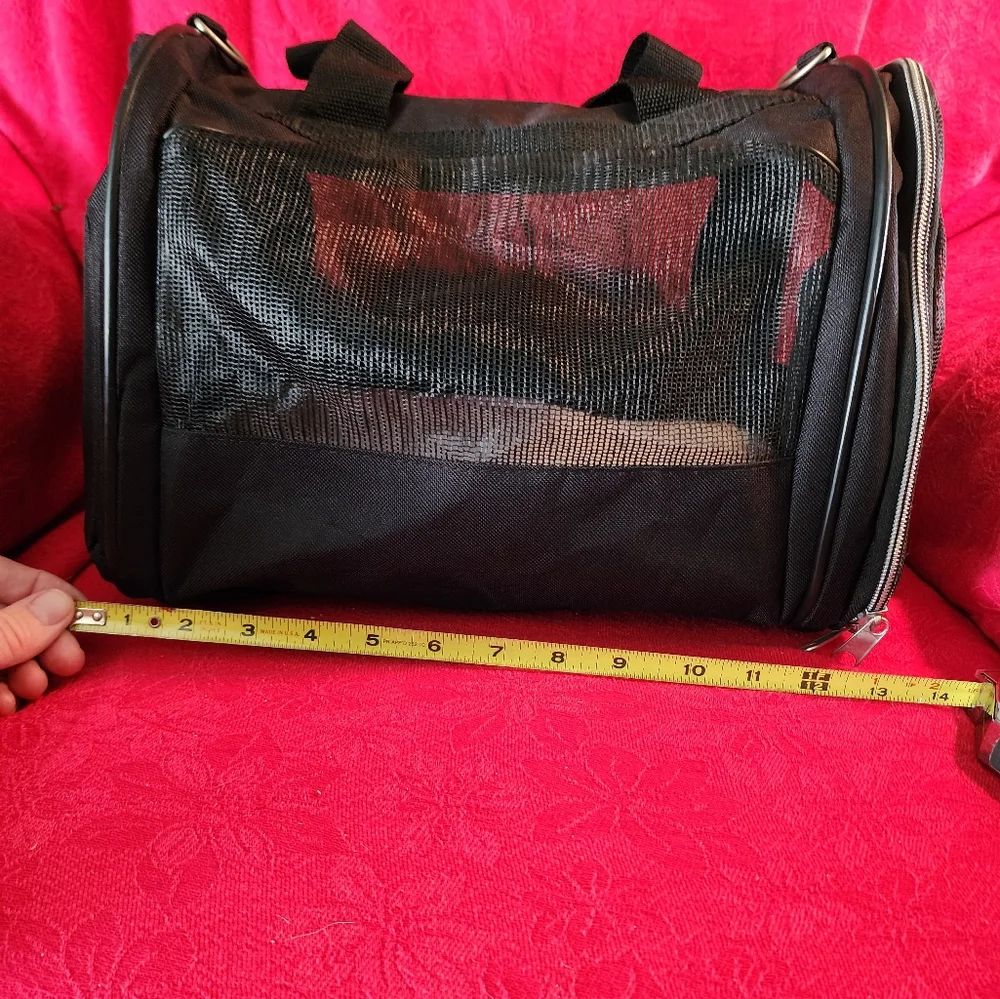 Pet carrier